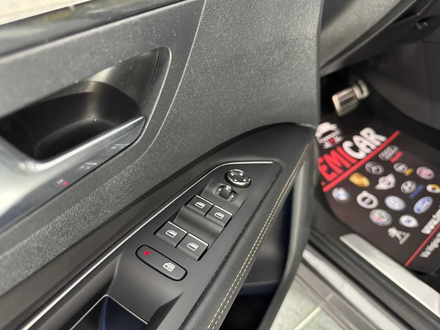 Peugeot 3008 Gt Line *Black Edition*