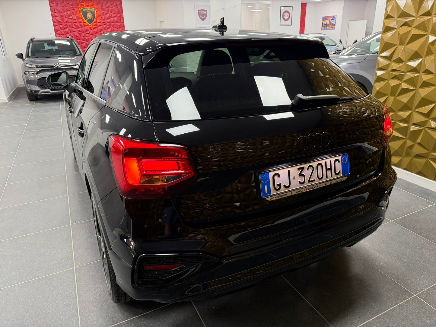 Audi Q2 S-Line Black Edition