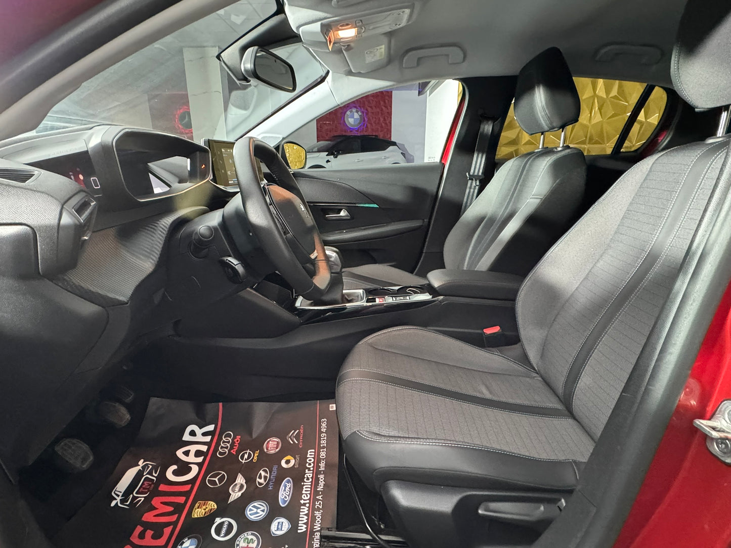 Peugeot 208 Allure Pack *PROMO*