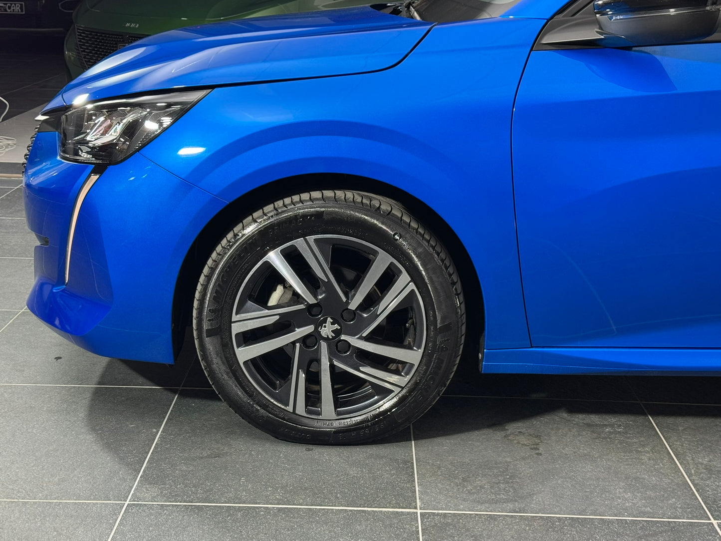 Peugeot 208 Allure Pack *Promo*