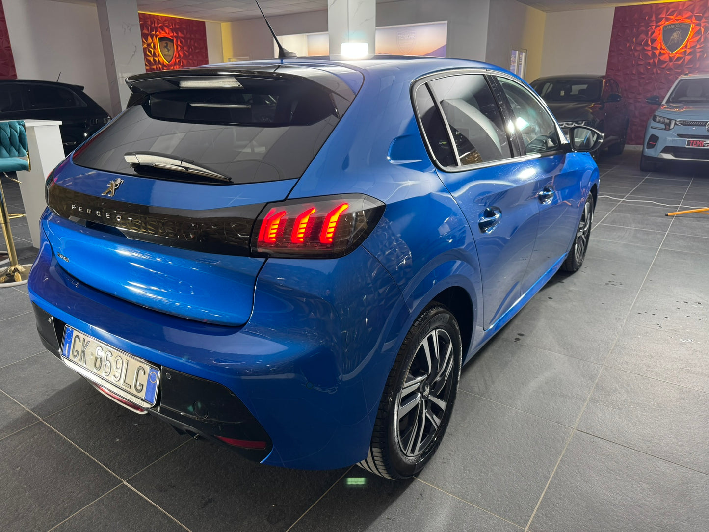 Peugeot 208 Allure Pack *Promo*