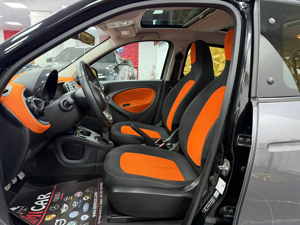 Smart Forfour #1 Edition