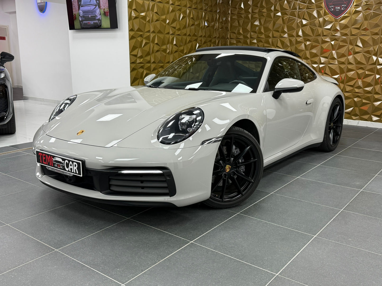 Porsche 911 Carrera