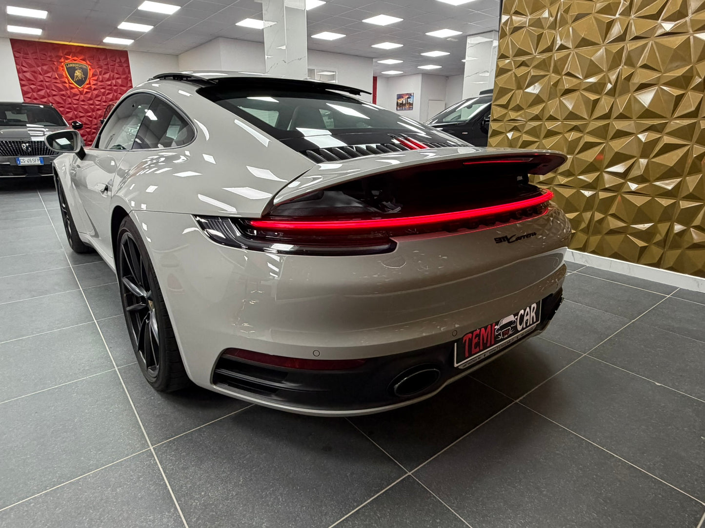 Porsche 911 Carrera
