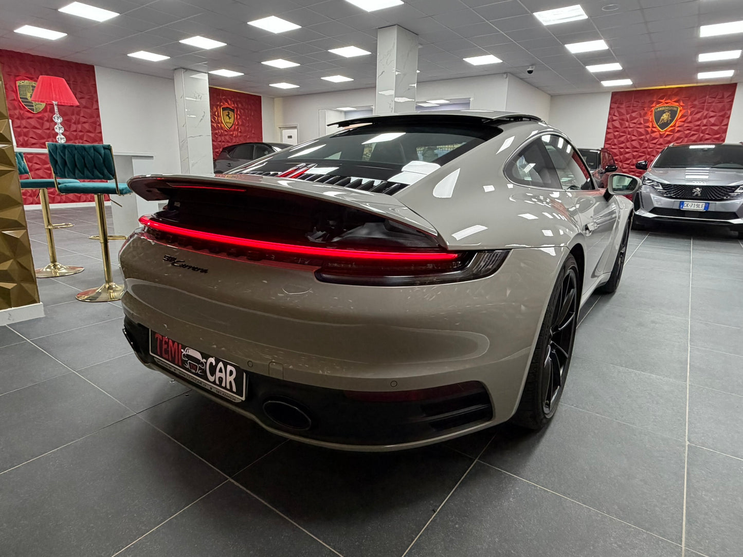 Porsche 911 Carrera