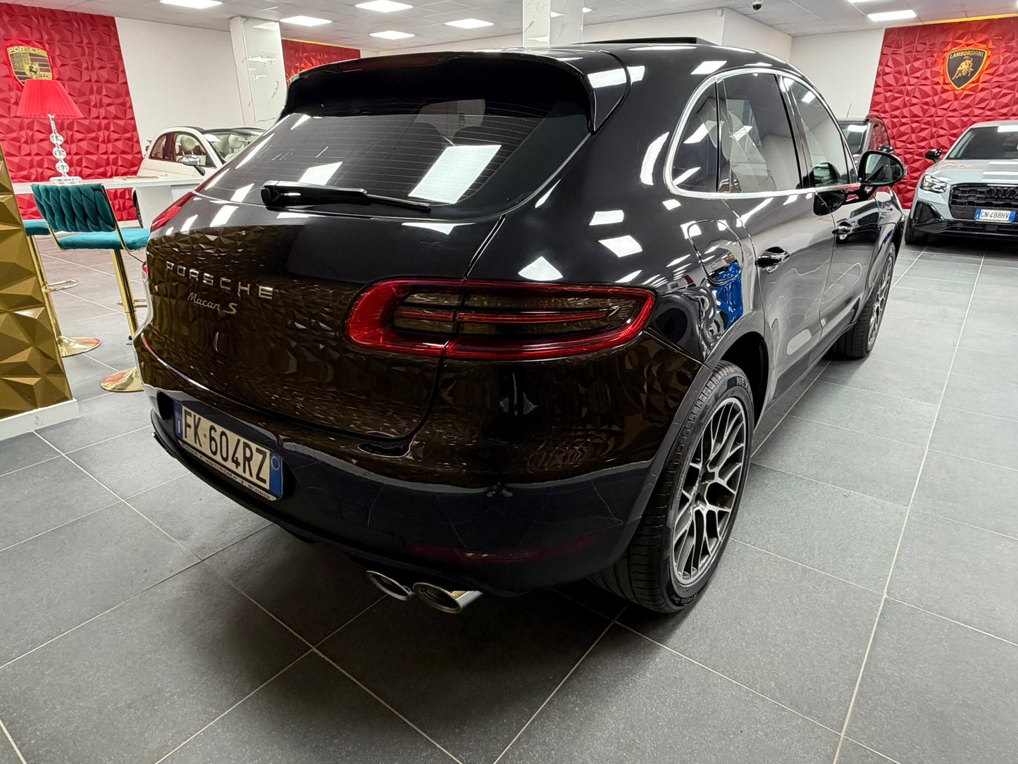 Porsche Macan S