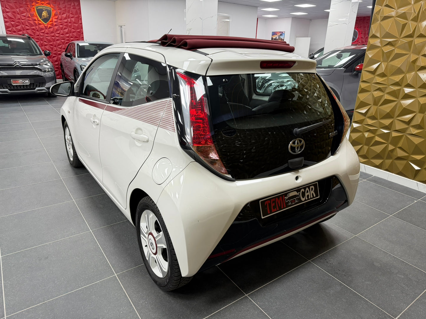 Toyoya Aygo X-Wave